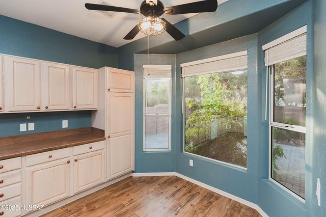 9469 N Twinkling Shadows Way, Tucson, AZ 85743