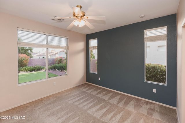 9469 N Twinkling Shadows Way, Tucson, AZ 85743