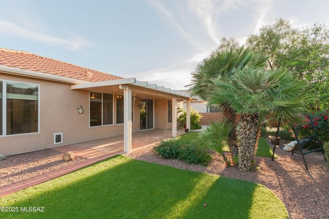 9469 N Twinkling Shadows Way, Tucson, AZ 85743