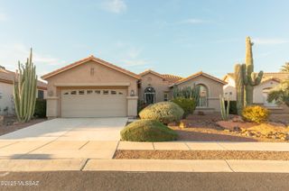 9469 N Twinkling Shadows Way, Tucson, AZ 85743