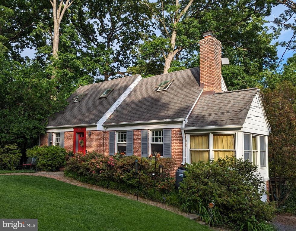 6715 QUEENS CHAPEL RD, University Park, MD 20782