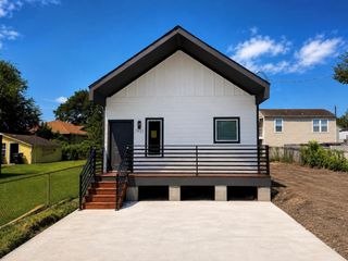 7933 Goode Street, Houston, TX 77012