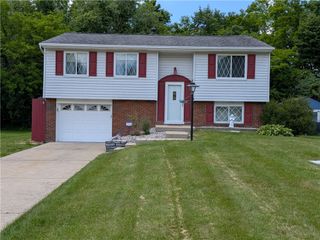 209 Bendix Drive, Moon/crescent Twp, PA 15108