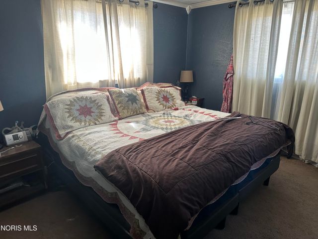 1122 Ottawa Avenue, Defiance, OH 43512