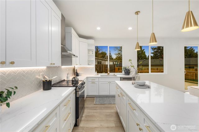 10610 203rd Avenue E, Bonney Lake, WA 98391