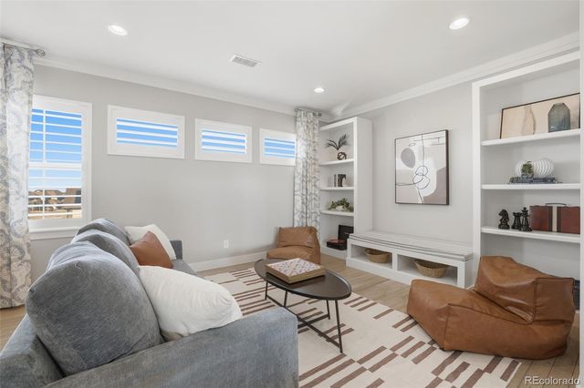 8272 S Langdale Way, Aurora, CO 80016