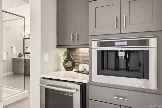 8272 S Langdale Way, Aurora, CO 80016