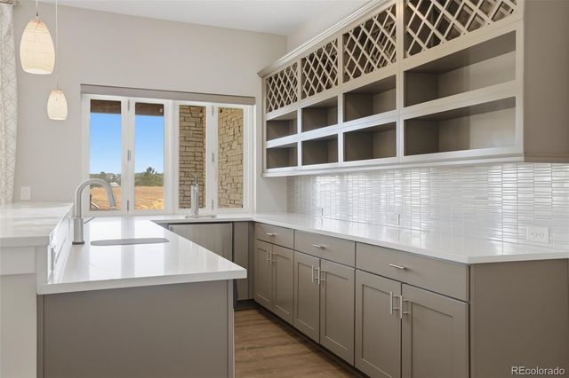 8272 S Langdale Way, Aurora, CO 80016