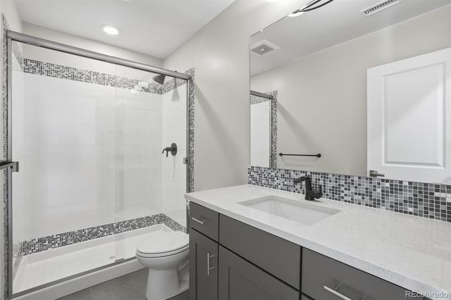 8272 S Langdale Way, Aurora, CO 80016