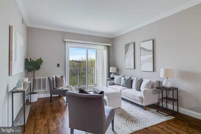 6301 Edsall Rd Unit 303, Alexandria, VA 22312