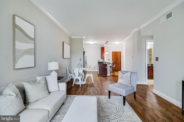 6301 Edsall Rd Unit 303, Alexandria, VA 22312