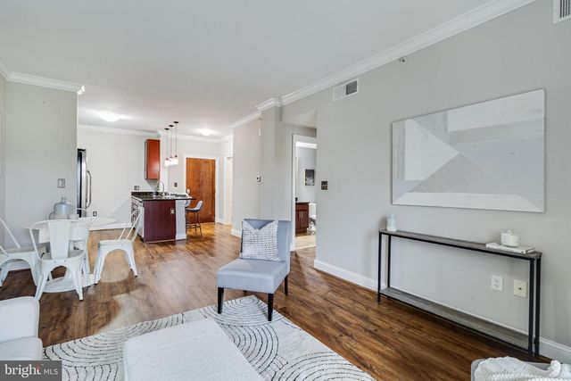 6301 Edsall Rd Unit 303, Alexandria, VA 22312