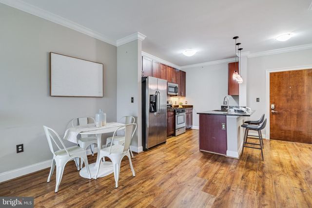6301 Edsall Rd Unit 303, Alexandria, VA 22312