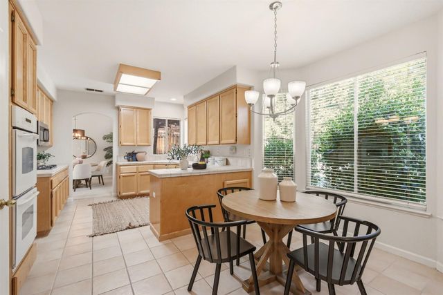 1211 Regina St, Rocklin, CA 95765