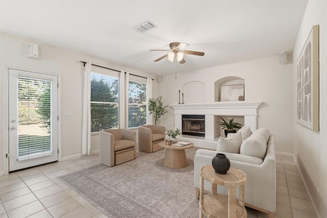 1211 Regina St, Rocklin, CA 95765