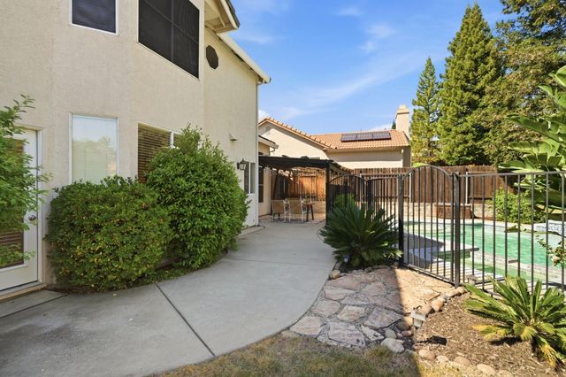 1211 Regina St, Rocklin, CA 95765