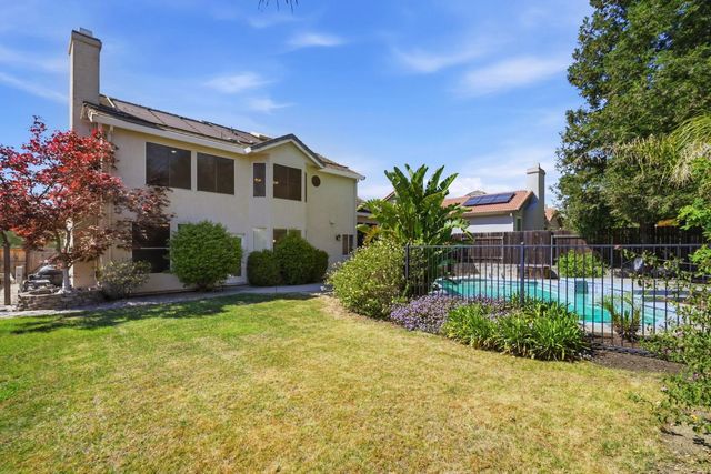 1211 Regina St, Rocklin, CA 95765