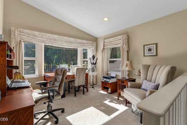 139 Belindy Circle, Grants Pass, OR 97527