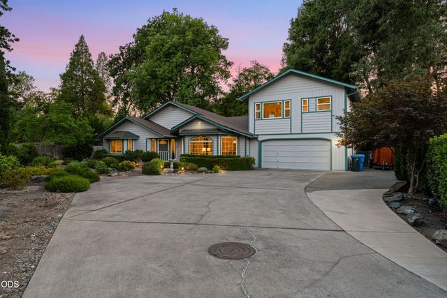 139 Belindy Circle, Grants Pass, OR 97527