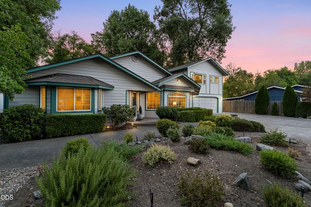 139 Belindy Circle, Grants Pass, OR 97527