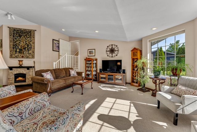 139 Belindy Circle, Grants Pass, OR 97527