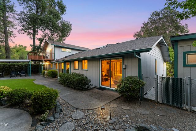 139 Belindy Circle, Grants Pass, OR 97527