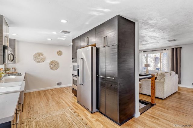 6648 S Wellington Court, Centennial, CO 80121