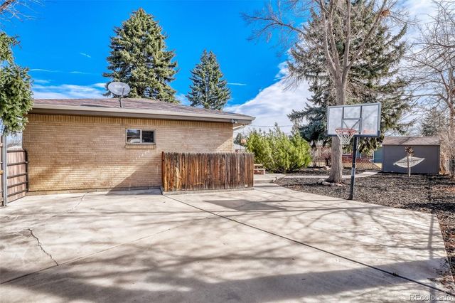 6648 S Wellington Court, Centennial, CO 80121