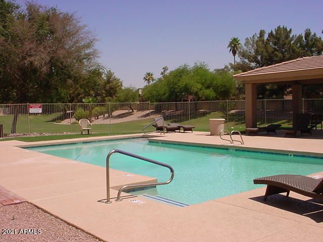 66 S PEPPERWOOD Place, Chandler, AZ 85226
