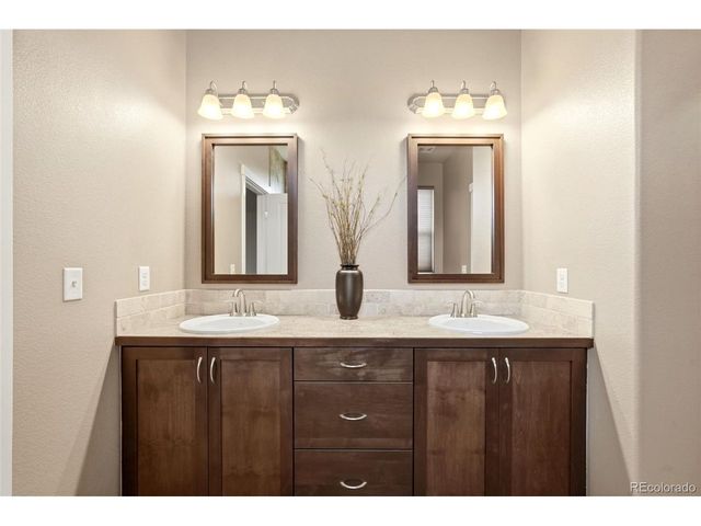 4081 Falcon Dr, Fort Lupton, CO 80621