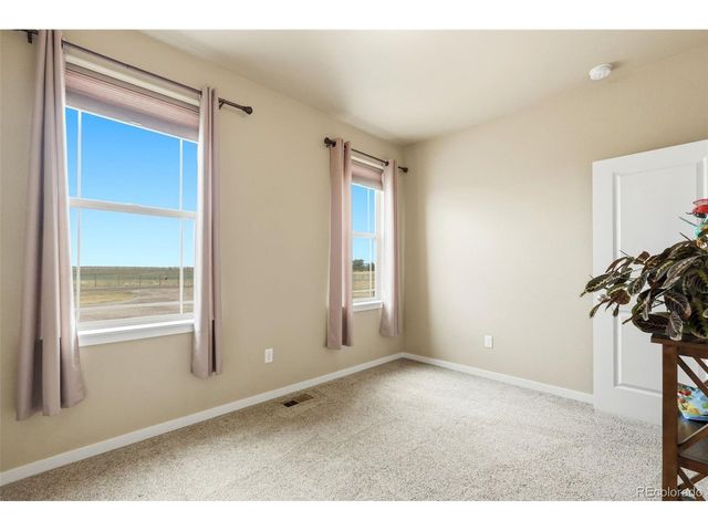4081 Falcon Dr, Fort Lupton, CO 80621