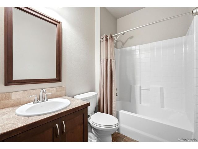 4081 Falcon Dr, Fort Lupton, CO 80621