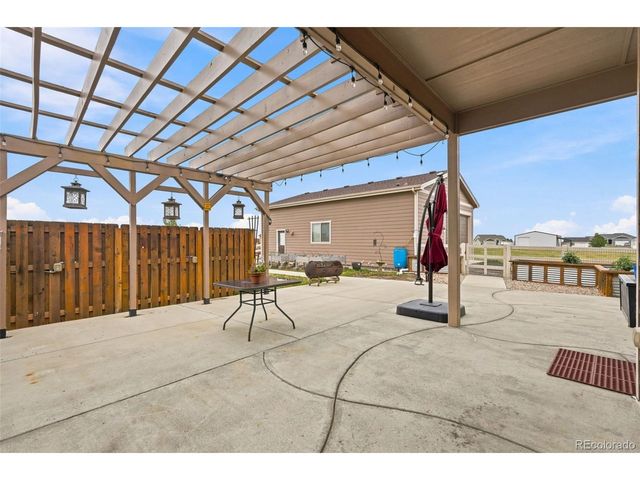 4081 Falcon Dr, Fort Lupton, CO 80621