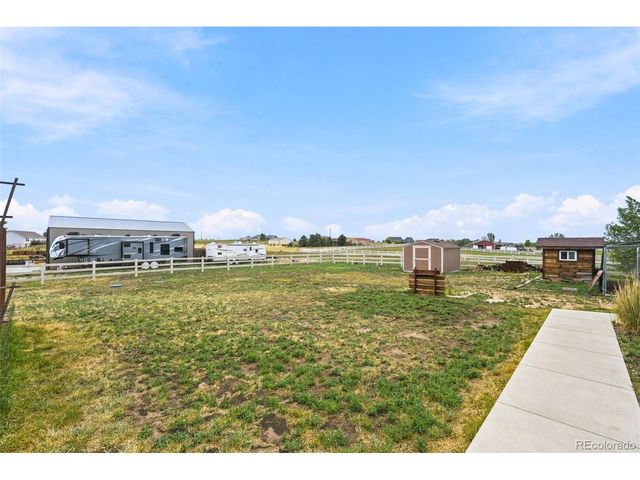 4081 Falcon Dr, Fort Lupton, CO 80621