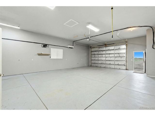 4081 Falcon Dr, Fort Lupton, CO 80621