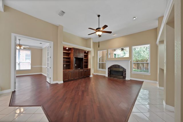 6619 Shelton Home Court, Arlington, TX 76017