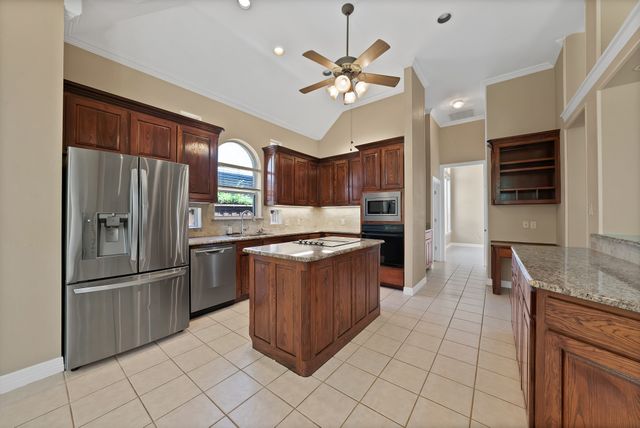 6619 Shelton Home Court, Arlington, TX 76017