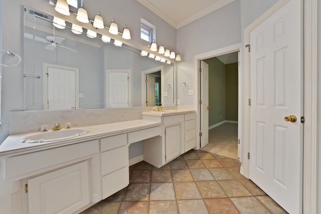 6619 Shelton Home Court, Arlington, TX 76017
