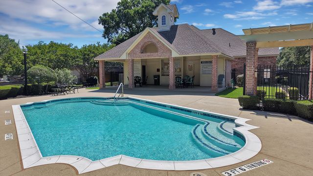 6619 Shelton Home Court, Arlington, TX 76017