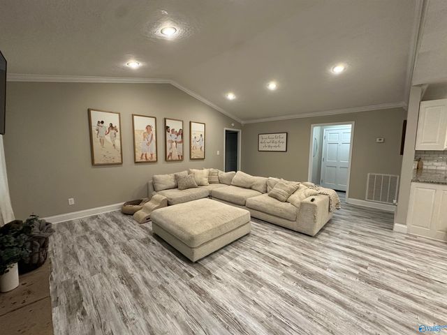 4089 Skylark Circle S, Southside, AL 35907