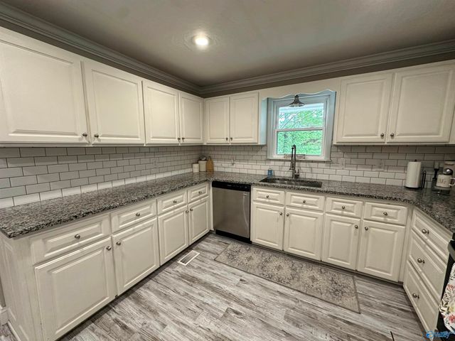 4089 Skylark Circle S, Southside, AL 35907