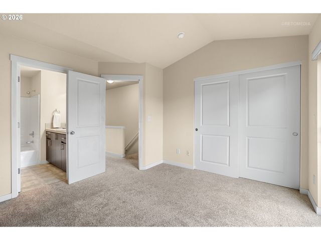 10442 Sw AKILEAN Ter, Portland, OR 97223