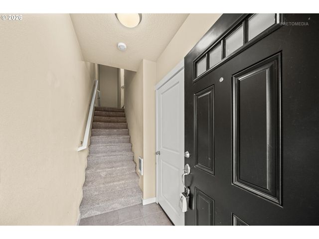 10442 Sw AKILEAN Ter, Portland, OR 97223