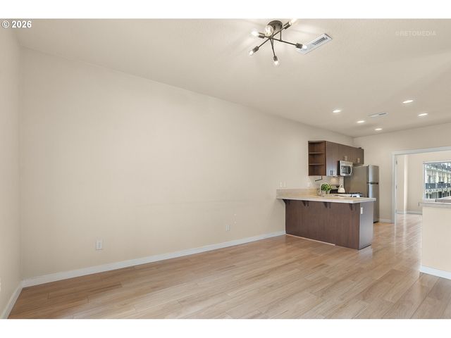 10442 Sw AKILEAN Ter, Portland, OR 97223
