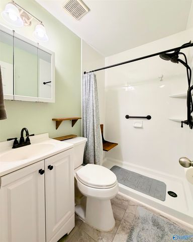 2204 Duncansby Drive, Decatur, AL 35603