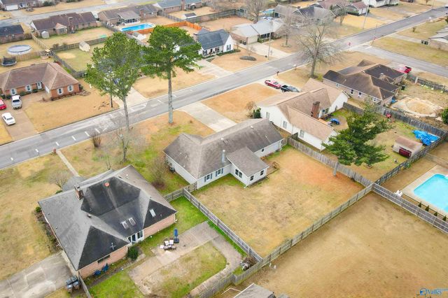 2204 Duncansby Drive, Decatur, AL 35603