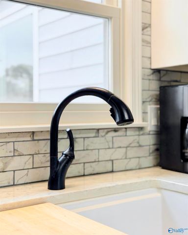 2204 Duncansby Drive, Decatur, AL 35603