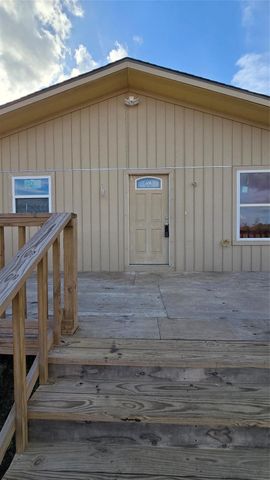 6076 Road 3550, Cleveland, TX 77535