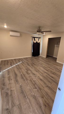 6076 Road 3550, Cleveland, TX 77535