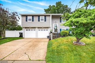 16 10Th Ave, Monroe Twp., NJ 08831